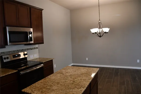 $1,845 | 106 Wickersham, Unit B, Conroe, TX 77304