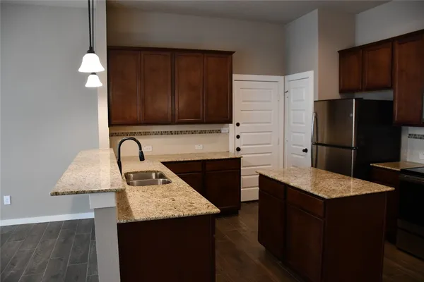 $1,845 | 106 Wickersham, Unit B, Conroe, TX 77304