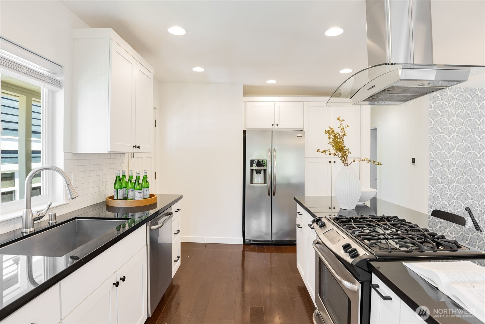 535 North 73rd Street Seattle, WA 98103 - Photo 9 of 27 Gallery Image 9