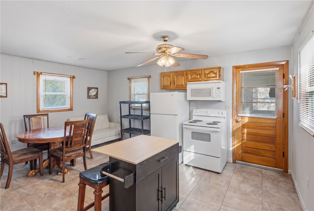25 Pine Swamp Road Cumberland, RI 02895 - Photo 20 of 40 Unit 2