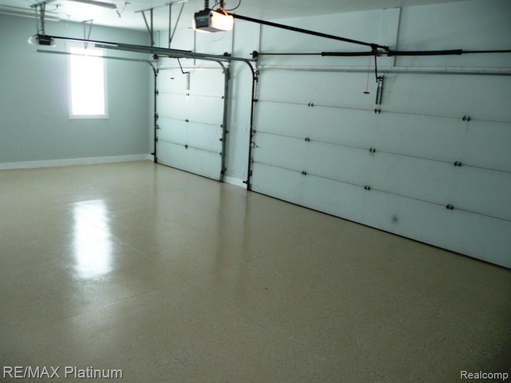 5881 Fenton Road Fenton, MI 48430 - Photo 18 of 35 3 car heated garage