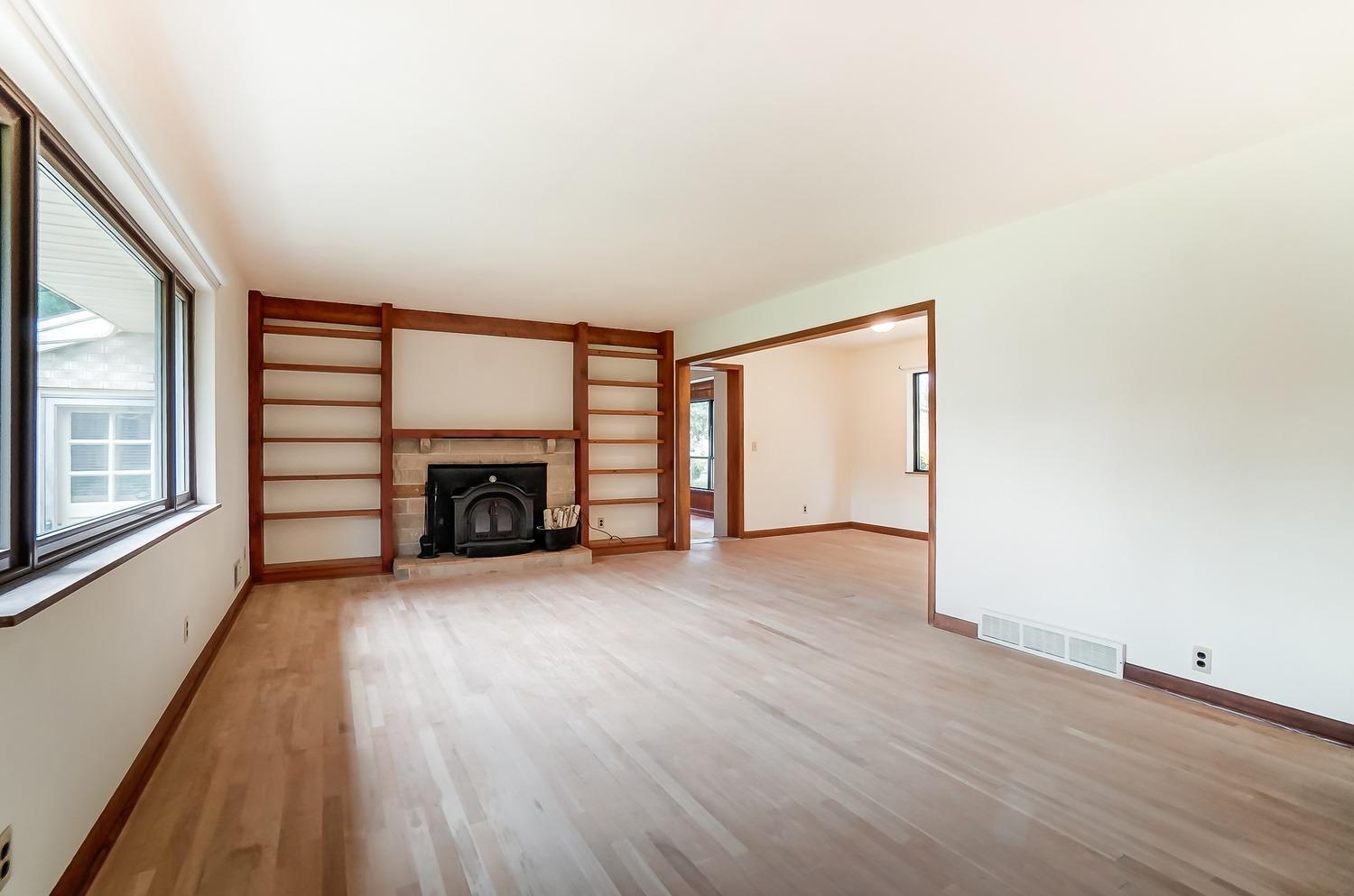 5891 Fairham Road Hamilton, OH 45011 - Photo 4 of 45 Gallery Image 4