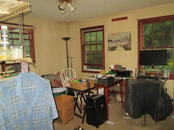78 Holden Road Shirley, MA 01464 - Photo 7 of 14 Gallery Image 7