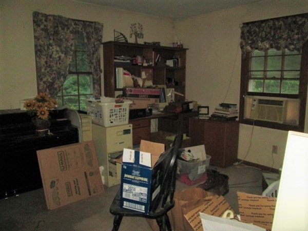 78 Holden Road Shirley, MA 01464 - Photo 9 of 14 Gallery Image 9