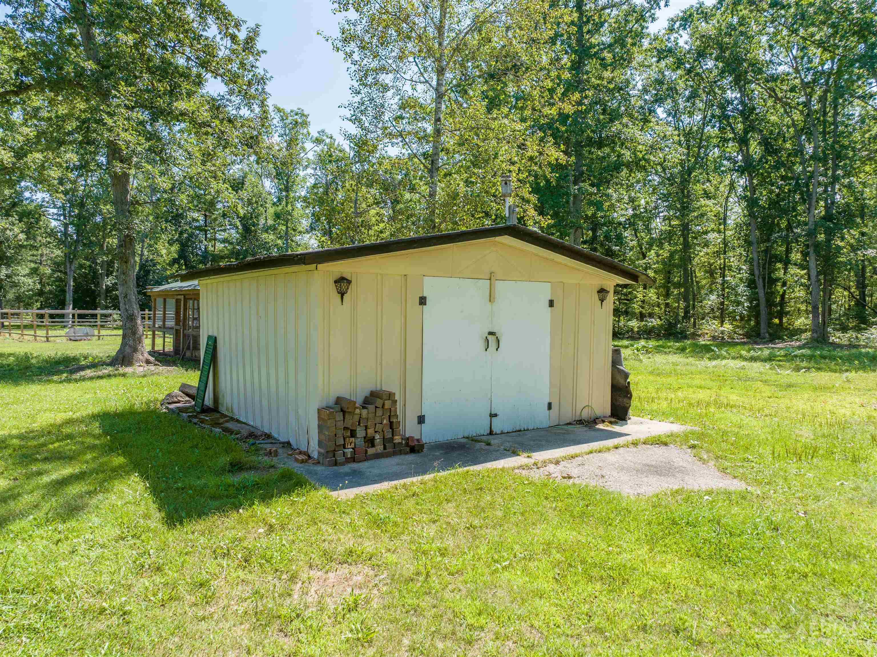 4809 East County Line Road South Branch, MI 48761 - Photo 17 of 46 1949394-ae5fcbdd-26b1-4199-b35b-090f033222b6.JPG
