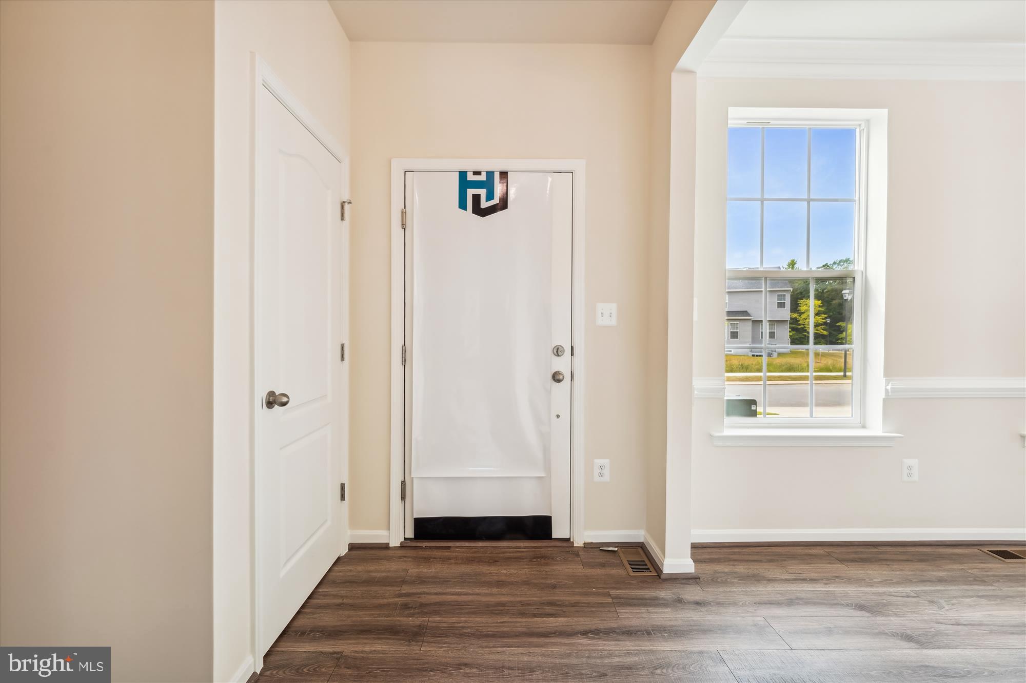 211 Buccoo Reef Loop Accokeek, MD 20607 - Photo 3 of 28