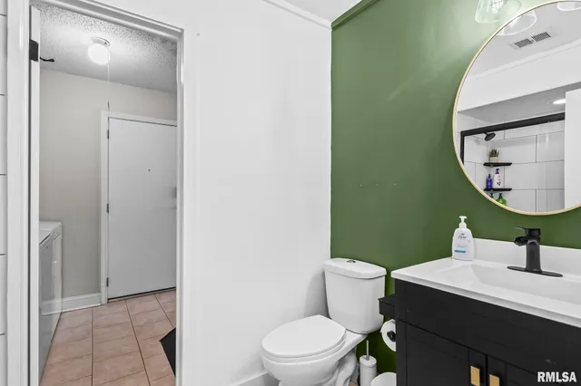 $159,900 | 2512 Sutherland Road, Springfield, IL 62702