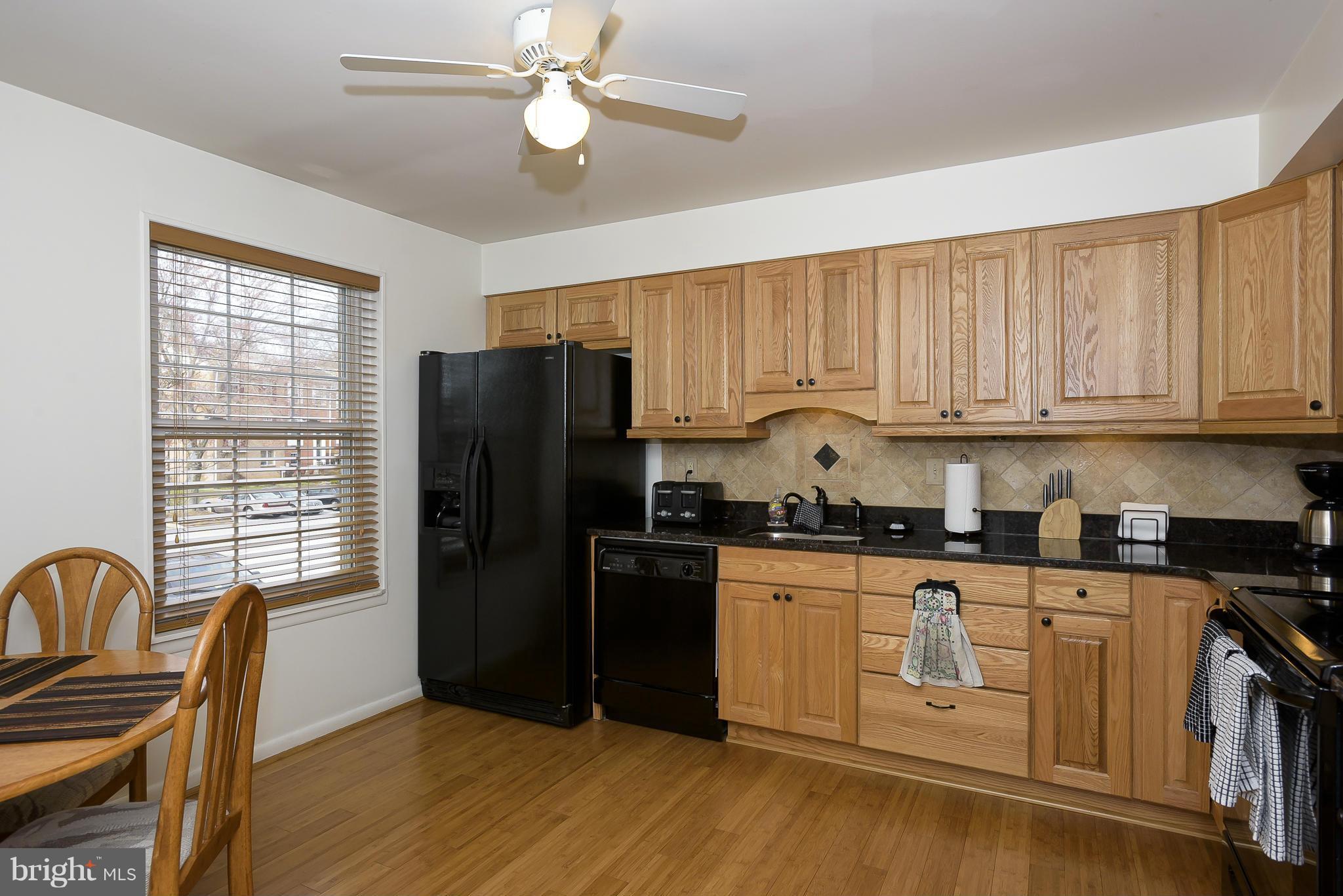 10522 East Wind Way Columbia, MD 21044 - Photo 2 of 26 Kitchen