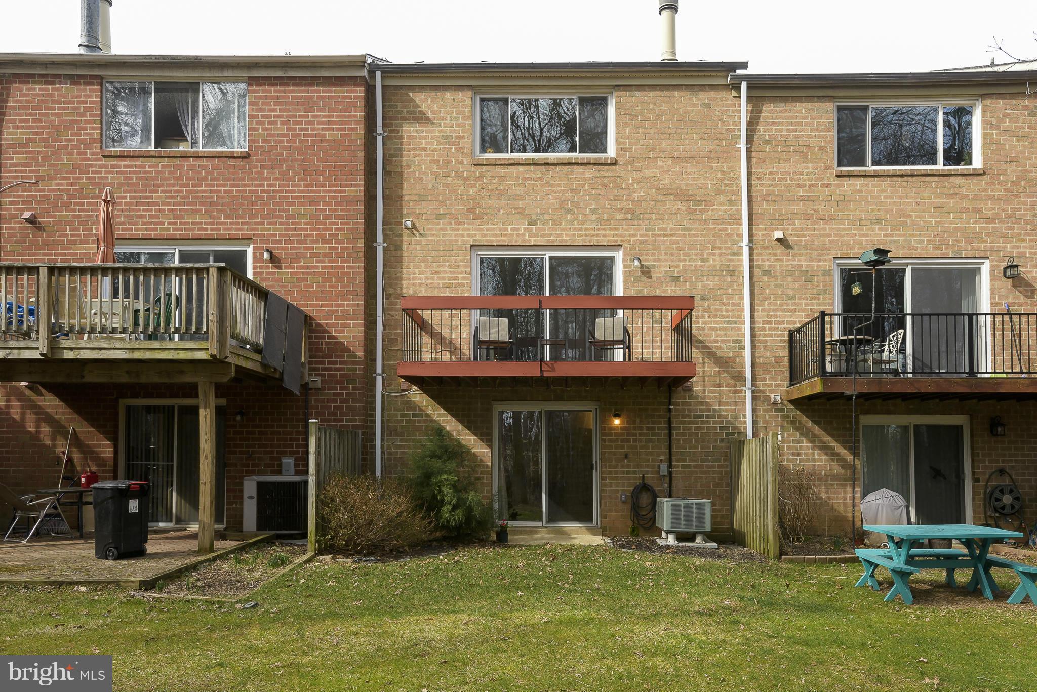 10522 East Wind Way Columbia, MD 21044 - Photo 24 of 26 Exterior (Rear) with deck