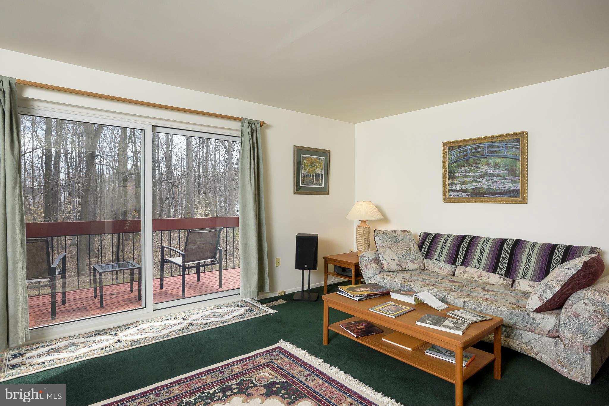 10522 East Wind Way Columbia, MD 21044 - Photo 8 of 26 Living Room