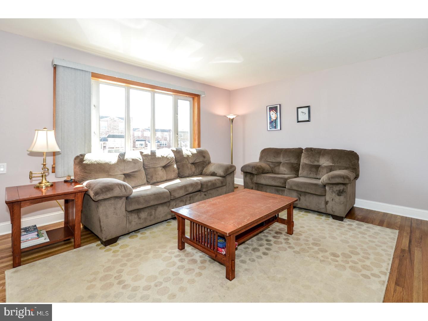12524 Richton Road Philadelphia, PA 19154 - Photo 6 of 21 Living Room