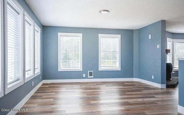 $900,000 | 2585 Clagstone Road, Spirit Lake, ID 83869