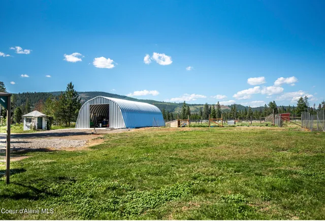 $900,000 | 2585 Clagstone Road, Spirit Lake, ID 83869