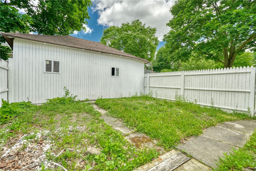 498 Emerson Street Rochester, NY 14613 - Photo 31 of 39