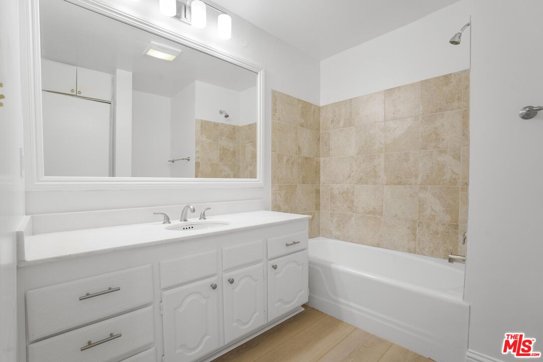 930 3rd Street, Unit 107 Santa Monica, CA 90403 - Photo 19 of 26