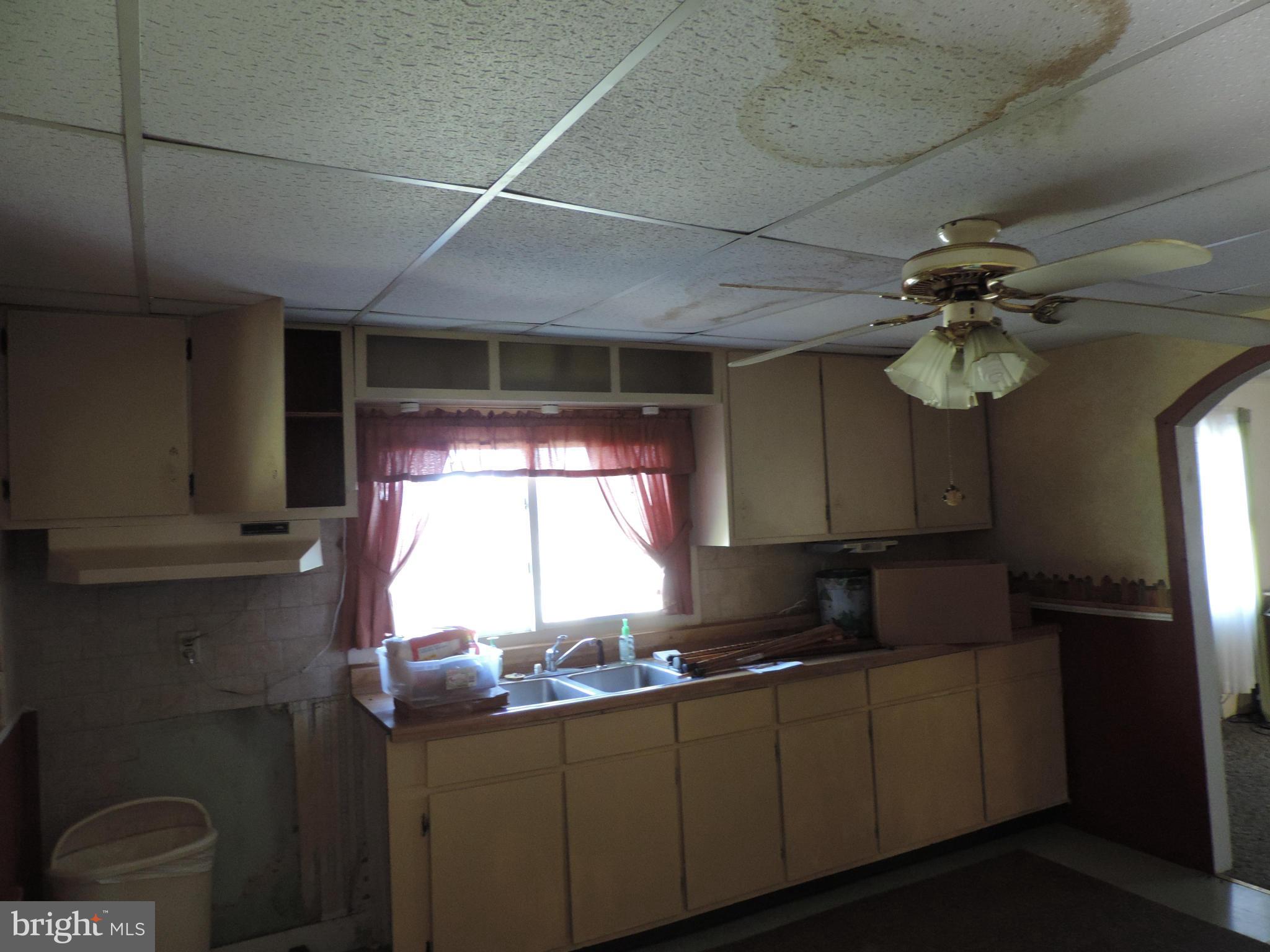 14740 Mercersburg Road Clear Spring, MD 21722 - Photo 8 of 19 Kitchen