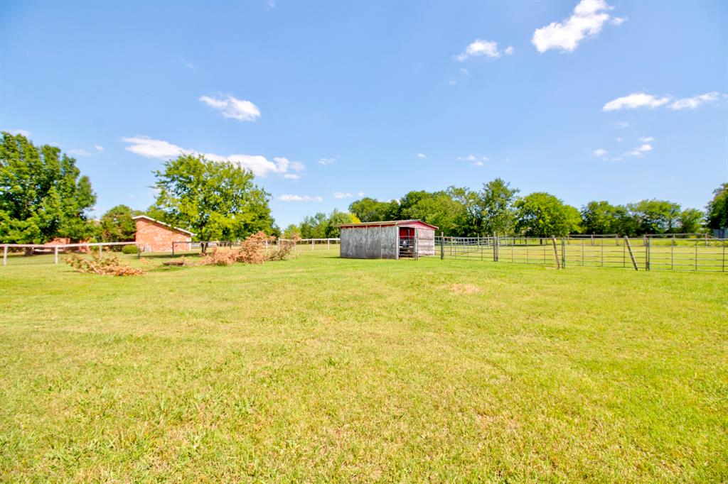 21921 Quail Run Road Sanger, TX 76266 - Photo 36 of 37