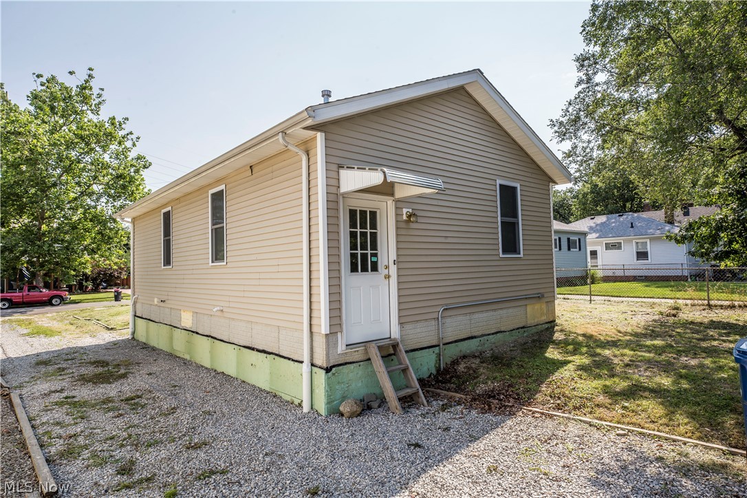 23804 Knickerbocker Road Bay Village, OH 44140 - Photo 31 of 33 Gallery Image 31
