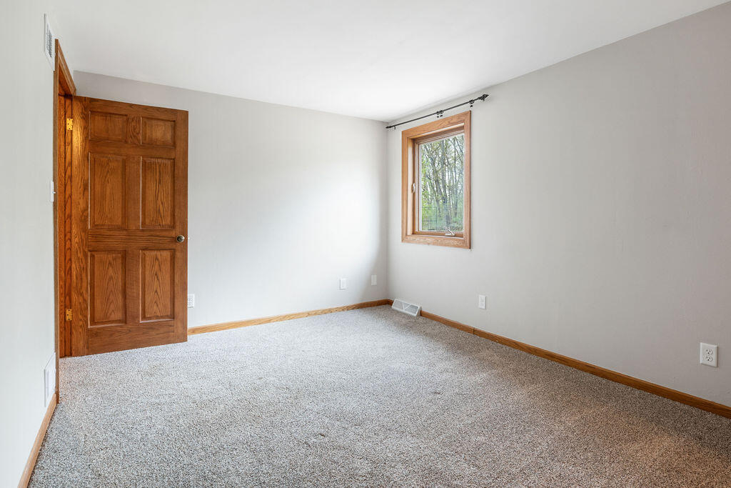 16995 West Small Road New Berlin, WI 53151 - Photo 34 of 48 Upper Bedroom