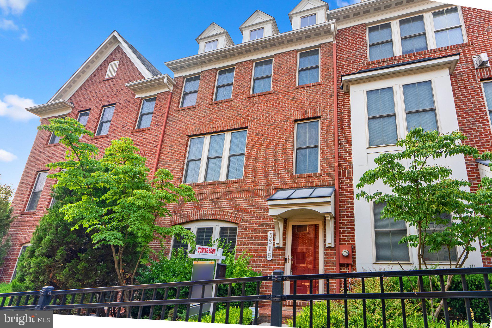 3315 Kemper Road Arlington, VA 22206 - Photo 1 of 52 3BR/3.5 bath home in the heart of Shirlington!