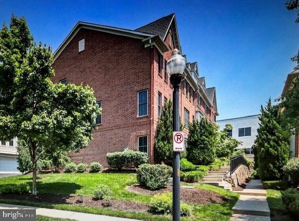 3315 Kemper Road Arlington, VA 22206 - Photo 2 of 52 Walk to the Villages of Shirlington