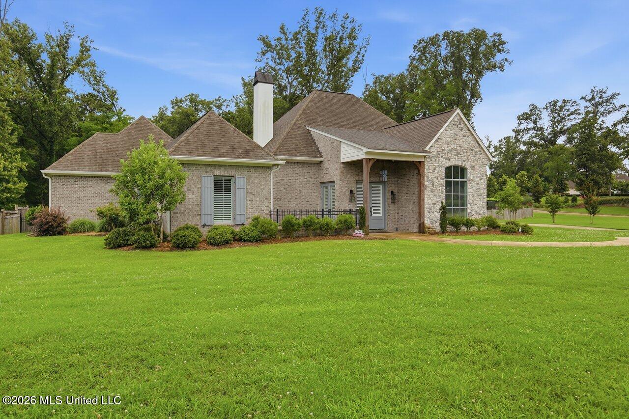 201 AShworth Circle Madison, MS 39110 - Photo 2 of 74 201 Ashworth Cir Hometoursms.com 2