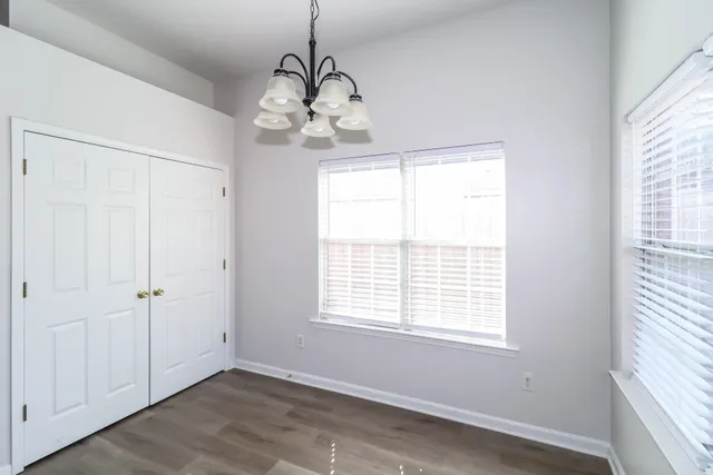 $1,695 | 7068 Kings Crown Drive, Memphis, TN 38125