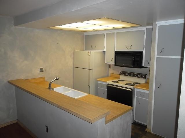 6049 Rancho Mission Road, Unit 103 San Diego, CA 92108 - Photo 3 of 8 Gallery Image 3