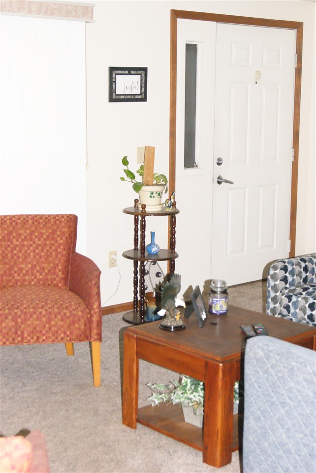 2112 North Huron Road Pinconning, MI 48650 - Photo 7 of 25 1888786-6.JPG