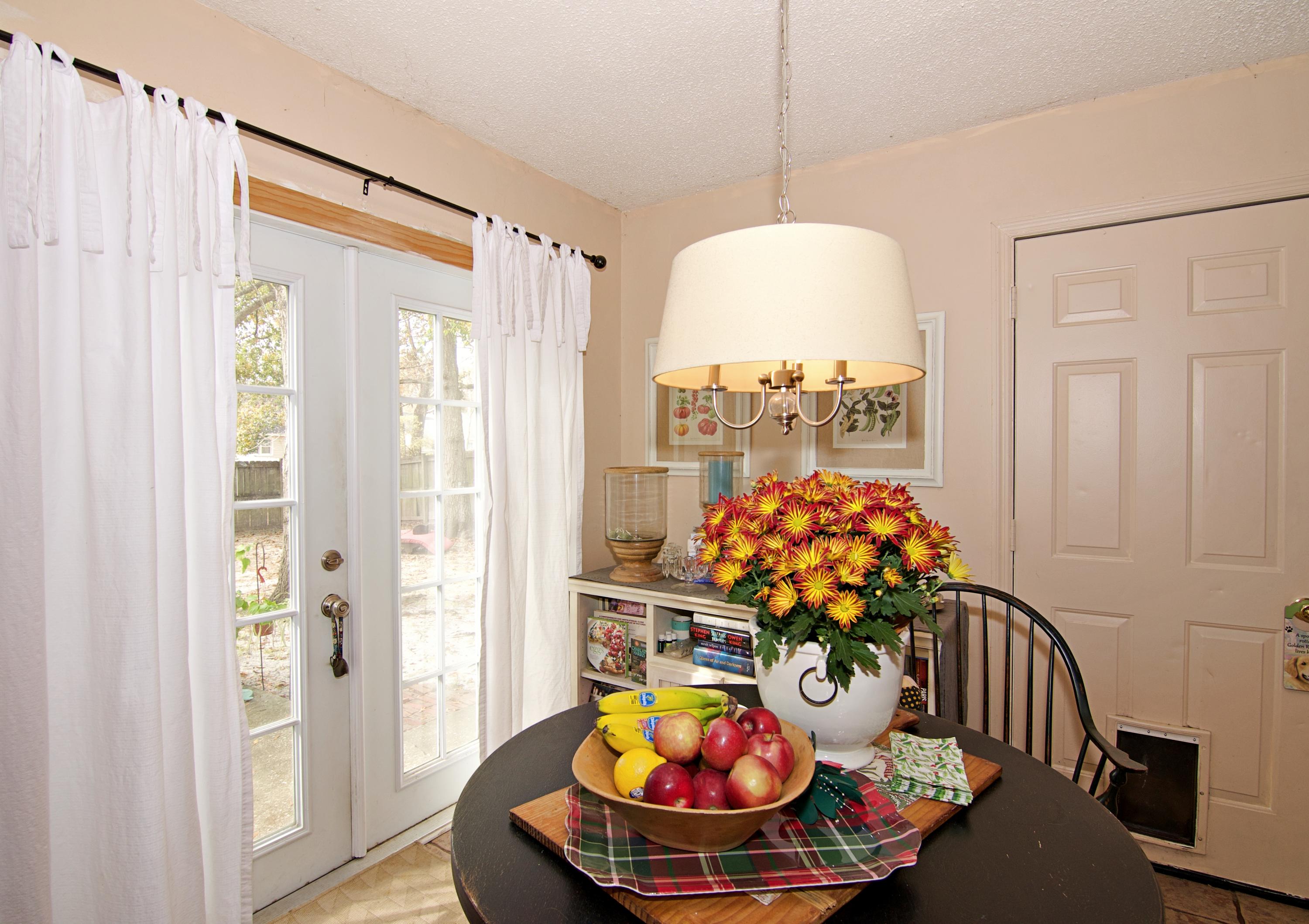 427 Hamlet Road Summerville, SC 29485 - Photo 12 of 31 22