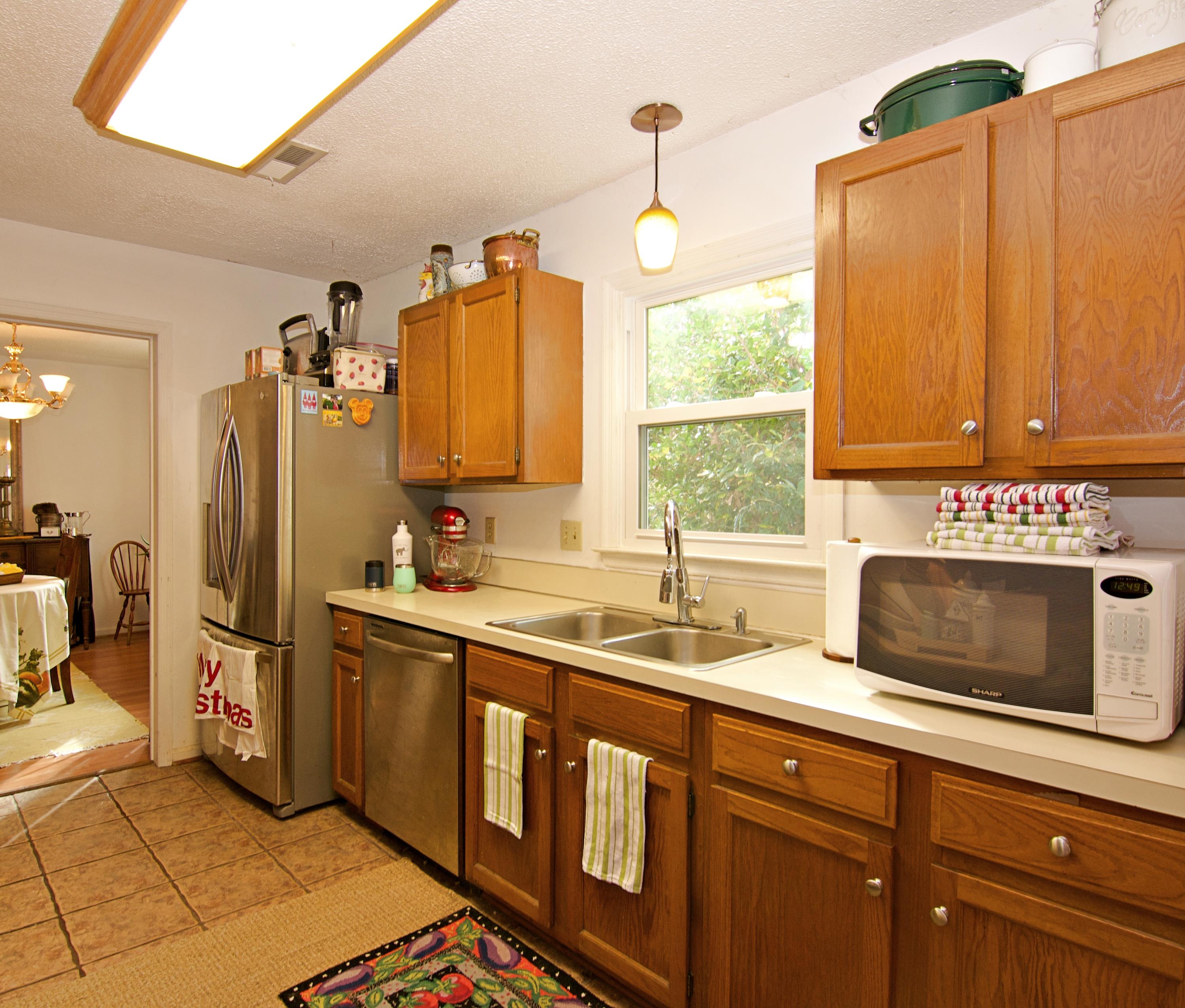 427 Hamlet Road Summerville, SC 29485 - Photo 13 of 31 24