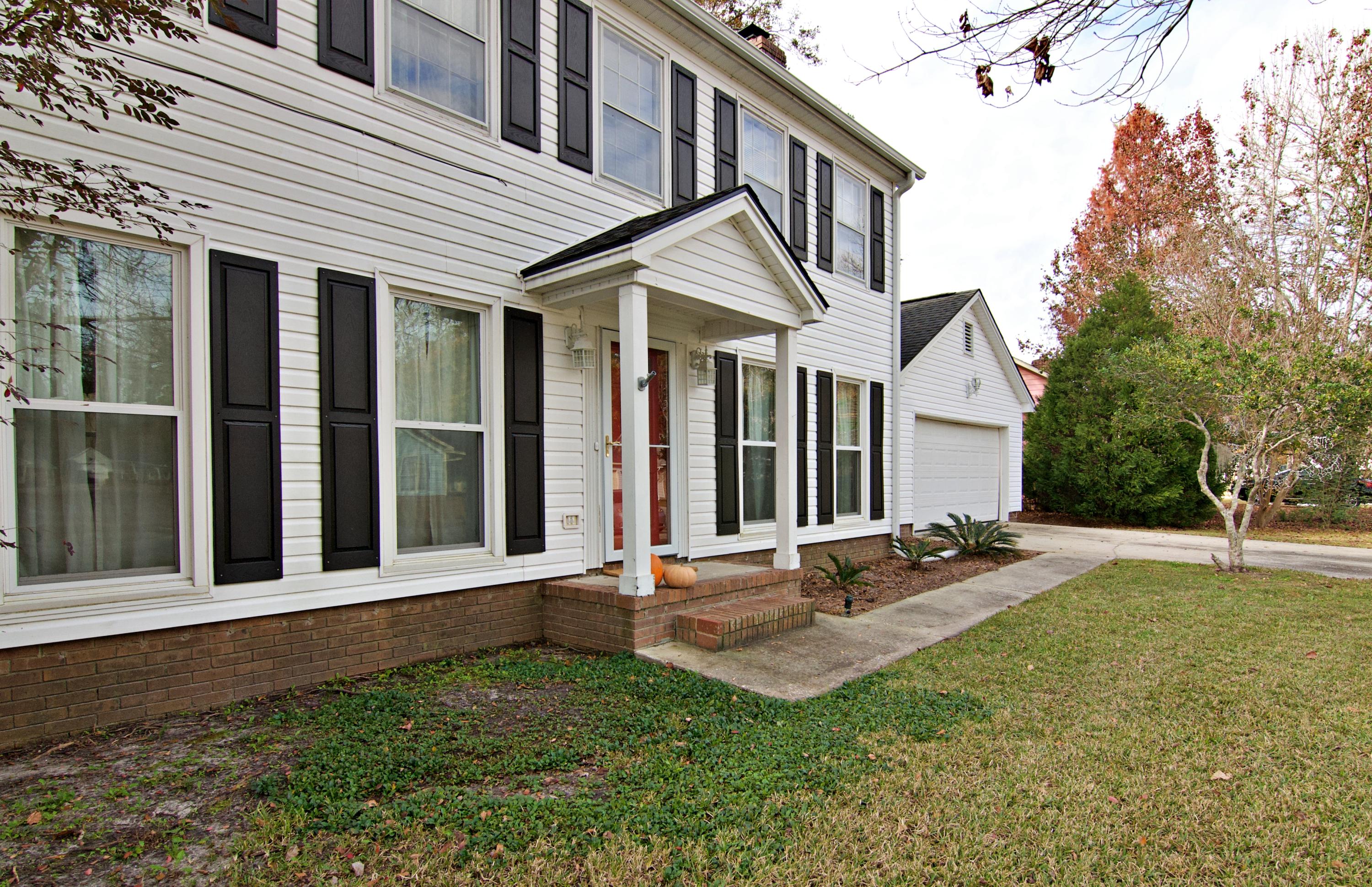 427 Hamlet Road Summerville, SC 29485 - Photo 4 of 31 6