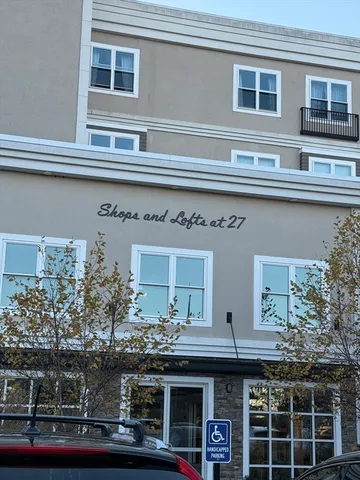 $2,550 | 27 Water Street, Unit 211, Wakefield, MA 01880