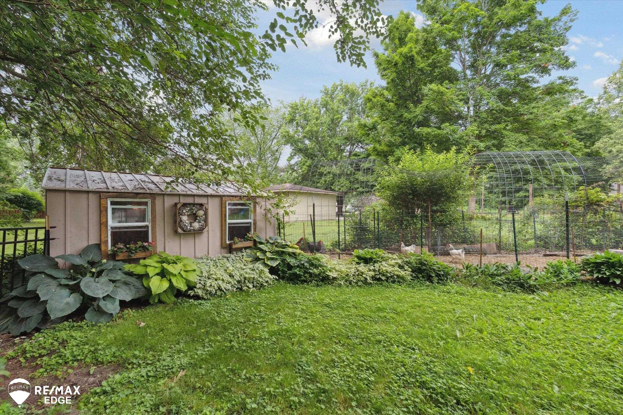 1201 Gilbert Street Flint, MI 48532 - Photo 37 of 40 50180936-2824ca0c-fede-4b5f-a5a9-b4e7db70f75c.JPG