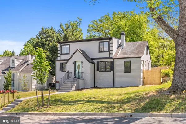 $950,000 | 7001 Aspen Avenue, Takoma Park, MD 20912