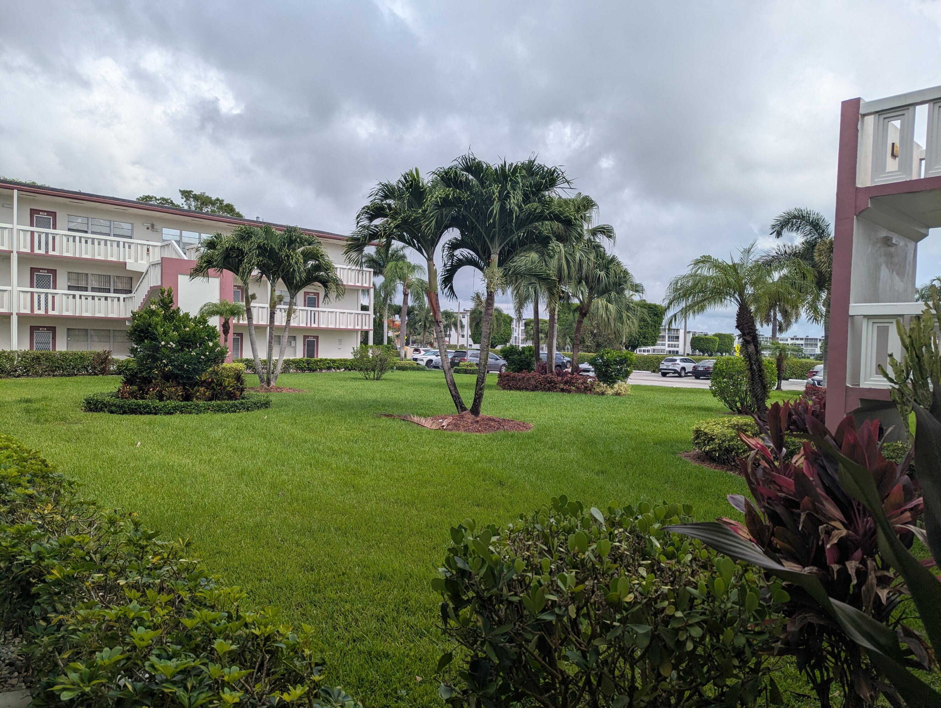 589 Fanshaw O, Unit 589 Boca Raton, FL 33434 - Photo 16 of 44 PXL_20260619_135903181.MP