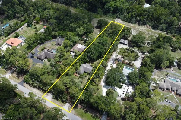 $649,900 | 4974 Hawthorn Woods Way, Naples, FL 34116