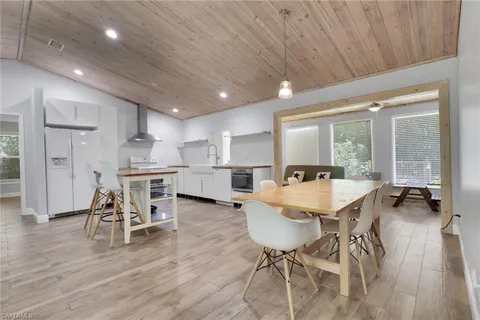 $649,900 | 4974 Hawthorn Woods Way, Naples, FL 34116