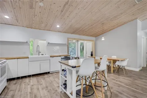 $649,900 | 4974 Hawthorn Woods Way, Naples, FL 34116