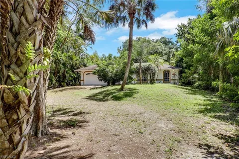 $649,900 | 4974 Hawthorn Woods Way, Naples, FL 34116