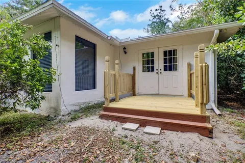 $649,900 | 4974 Hawthorn Woods Way, Naples, FL 34116