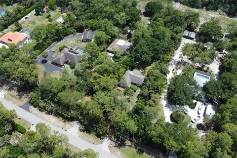 $649,900 | 4974 Hawthorn Woods Way, Naples, FL 34116