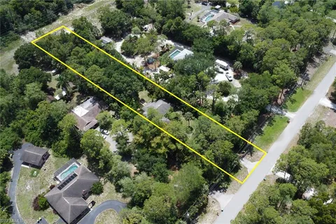 $649,900 | 4974 Hawthorn Woods Way, Naples, FL 34116
