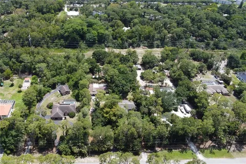 $649,900 | 4974 Hawthorn Woods Way, Naples, FL 34116