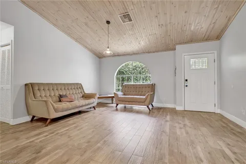 $649,900 | 4974 Hawthorn Woods Way, Naples, FL 34116