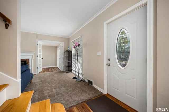 $164,900 | 411 West Knoll Crest Drive, Peoria, IL 61614