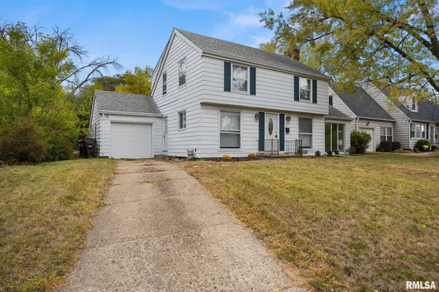 $164,900 | 411 West Knoll Crest Drive, Peoria, IL 61614