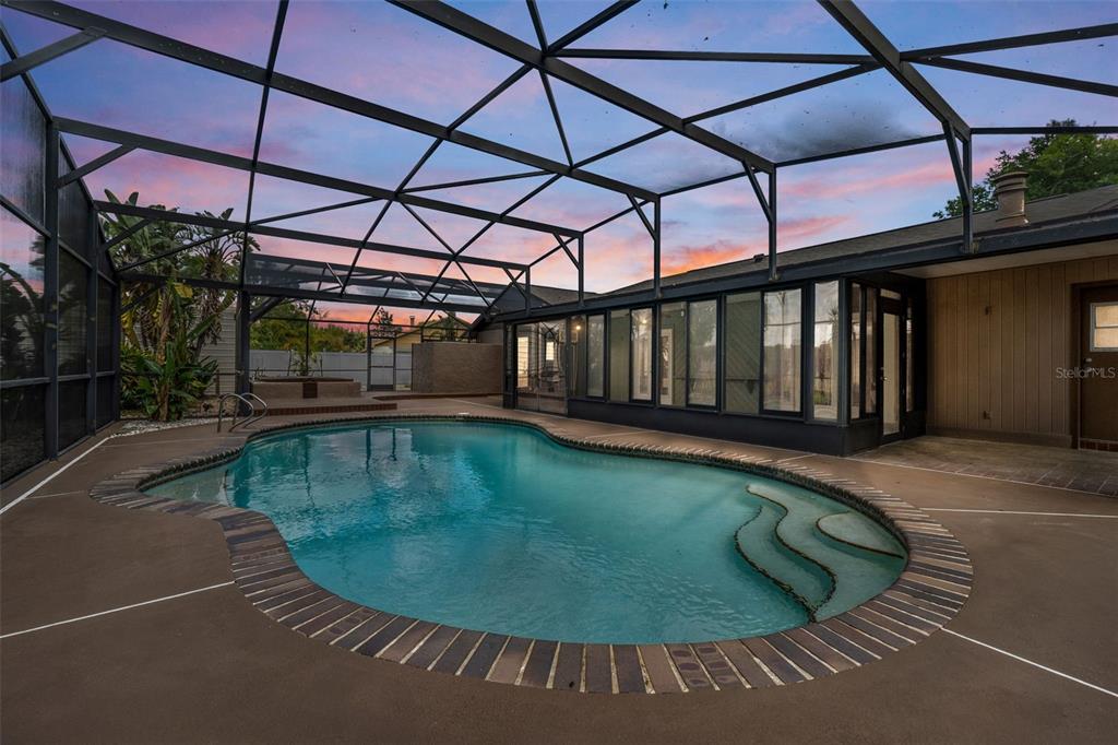 114 Valencia Loop Altamonte Springs, FL 32714 - Photo 2 of 45 Gallery Image 2