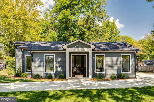 $749,000 | 13711 Joyce Road, Woodbridge, VA 22191