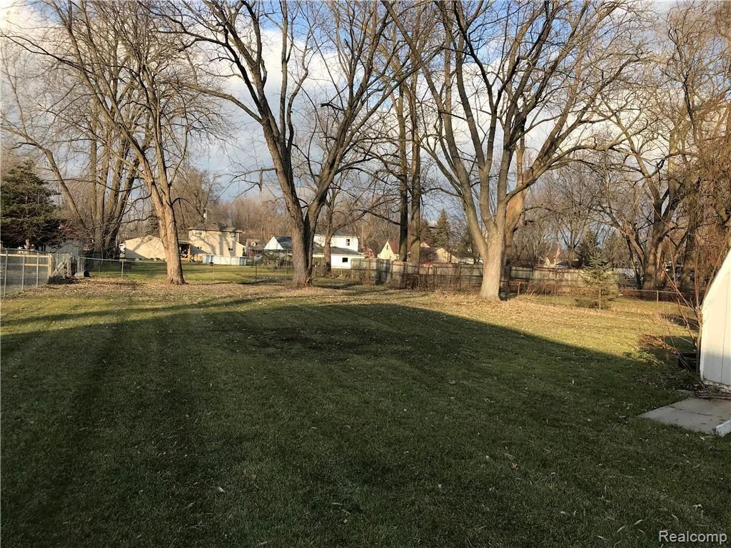 26224 Wick Road Taylor, MI 48180 - Photo 3 of 14